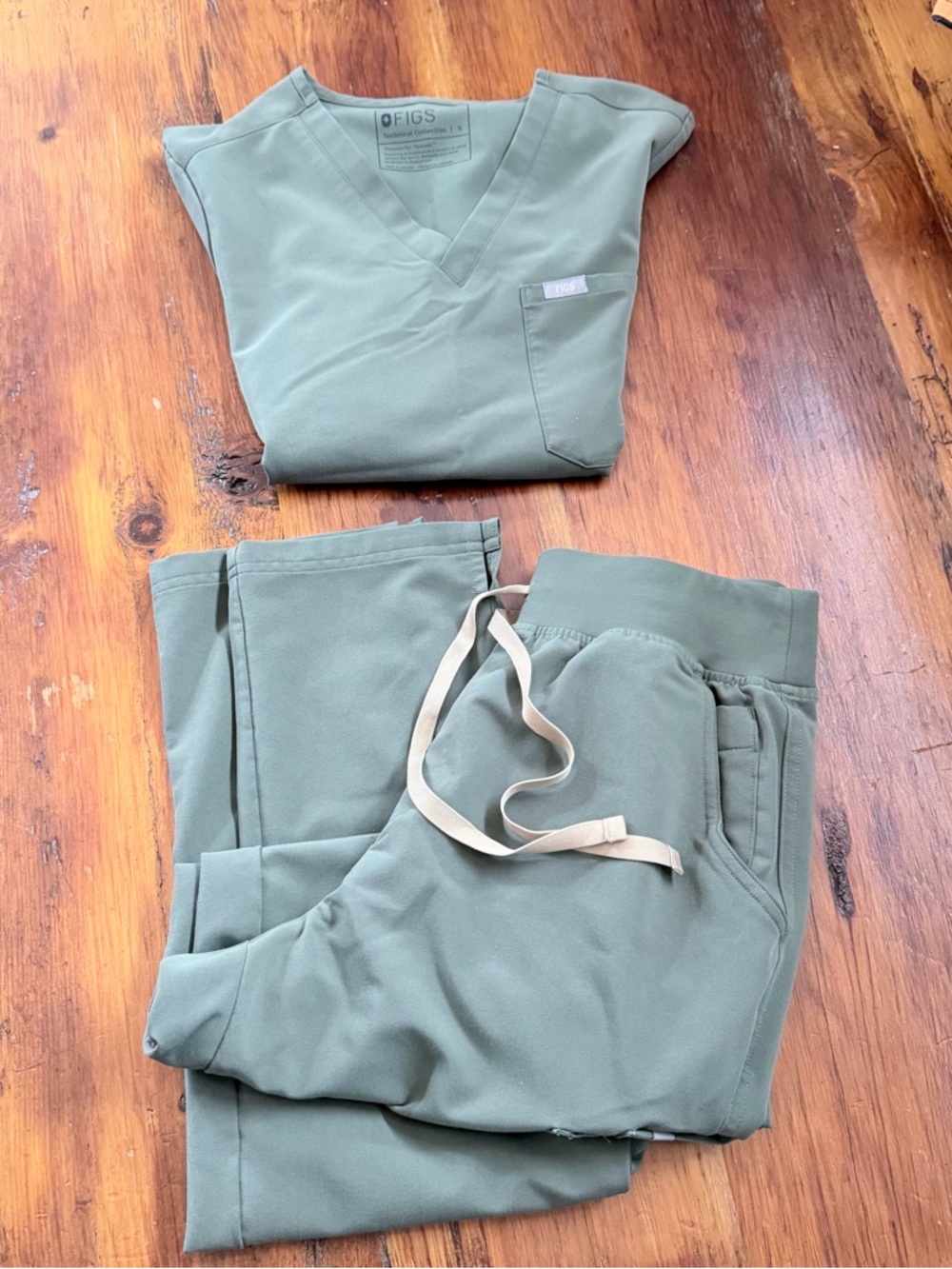 Figs Scrubs Set Green